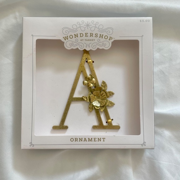 Wondershop Target Gold Initial Letter A Floral Botanical Christmas Ornament New - Picture 2 of 4